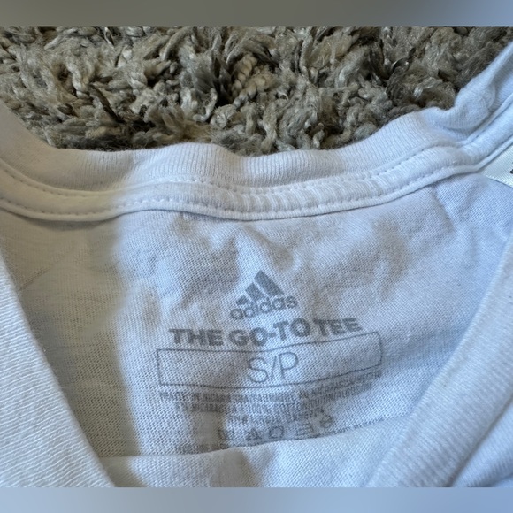 Adidas logo shirt - Picture 3 of 5